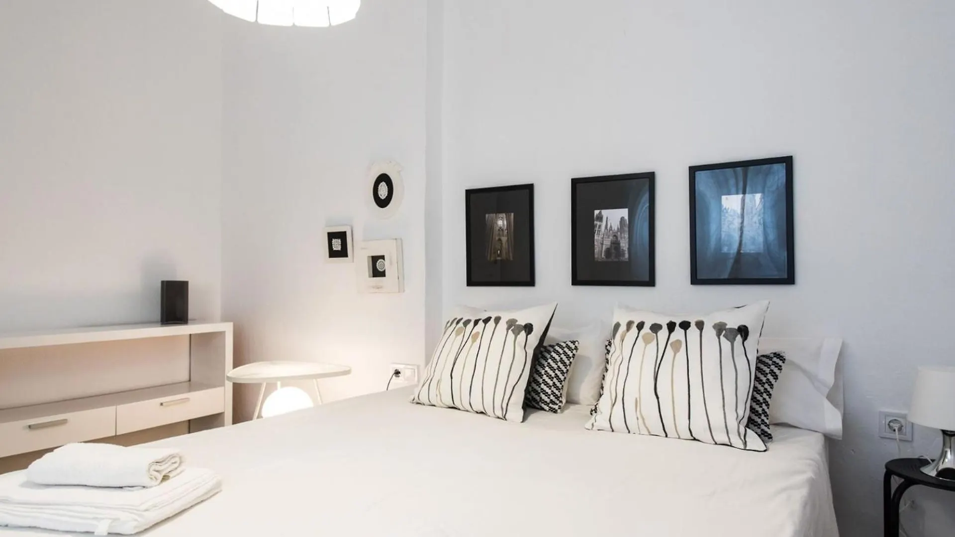 Alhondiga Suite Apartment With Terrace 塞维利亚