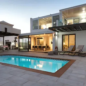 villa-maria-playa-blanca-lanzarote.in-canary-islands.com/