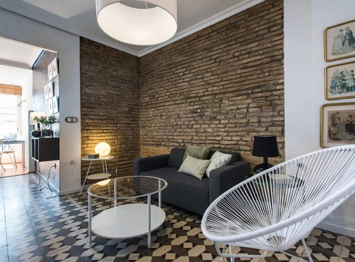 Alhondiga Suite Apartment With Terrace Seville
